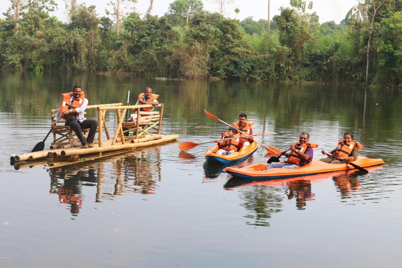 Carmel Tourism Village Kotamangalam ภายนอก รูปภาพ